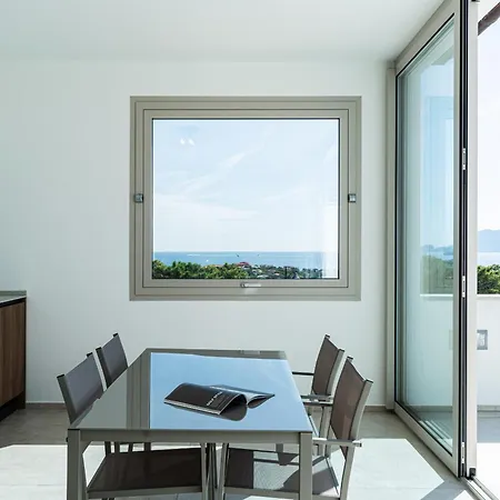 Villa Infinity With Pool By Wonderful Italy