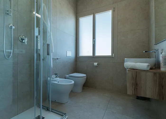 Infinity With Pool By Wonderful Italy