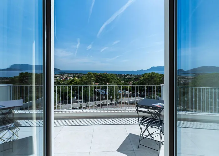 Infinity With Pool By Wonderful Italy Olbia